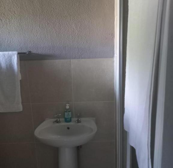 펜션 Emangweni Guestlodge