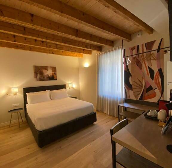 Пансион Malvezzi24 Boutique Rooms