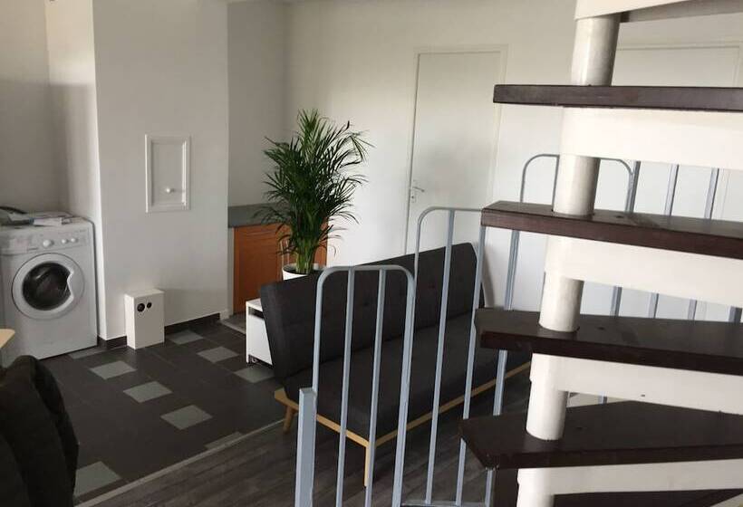 ペンション Home Peace Hôte Three