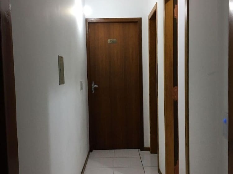 פנסיון Pousada Louise