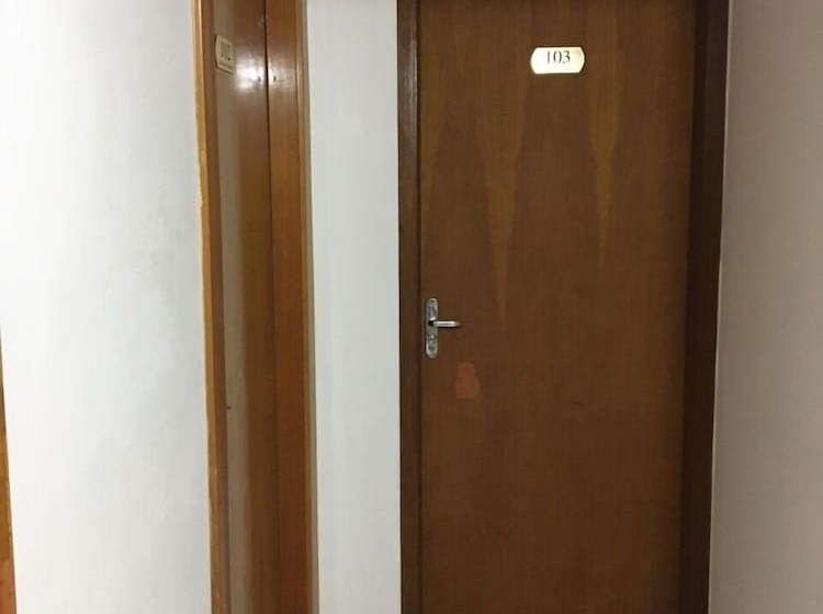 פנסיון Pousada Louise