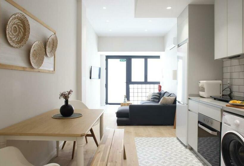 بنسيون Florit Flats   The Serreria Rooms