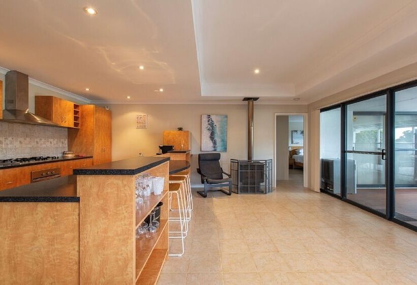 Pool & Putt Paradise, Family Friendly, Pool, Wifi