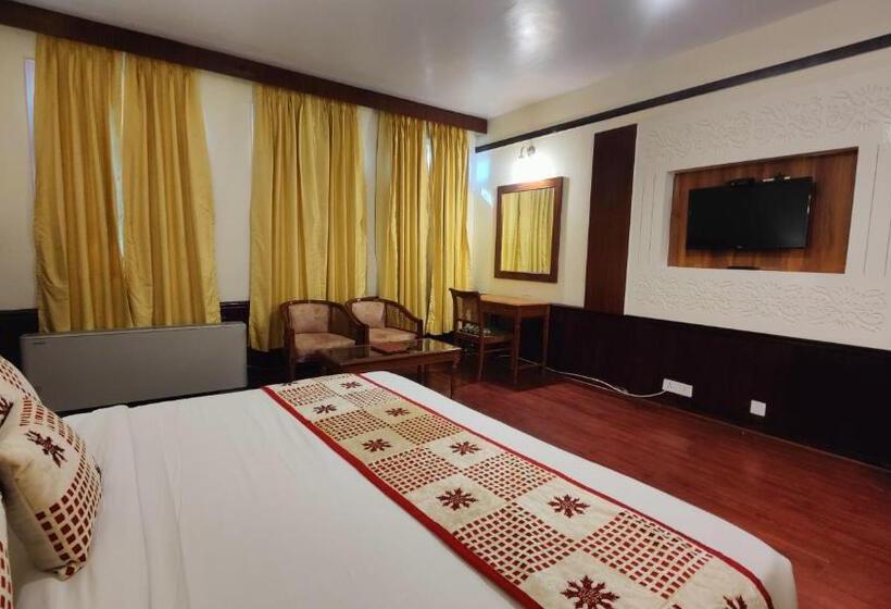 Курорт Woodville Palace