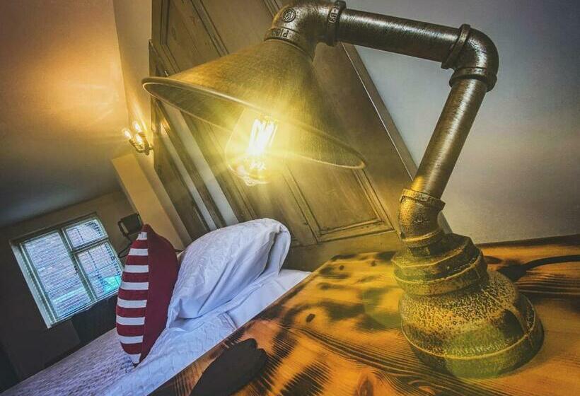 The Bridge At Riverside Suites