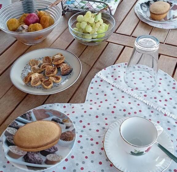 ベッドアンドブレックファースト Oniro Specchia