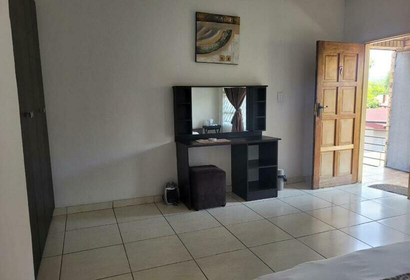 住宿加早餐 Royal Palms Guest Lodge