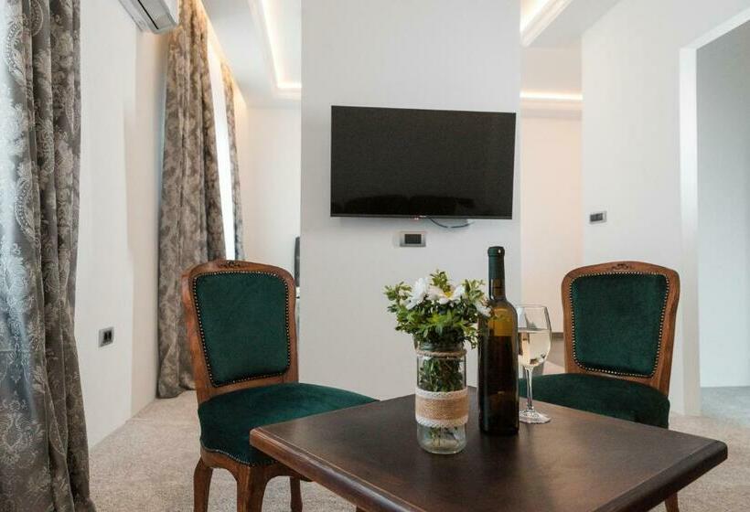 تختخواب و صبحانه Vinceia