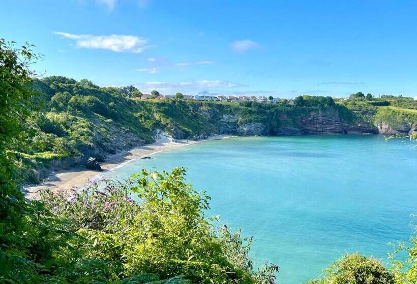 Captains Rest 2 Bedroom Apartment In The Heart Of Brixham