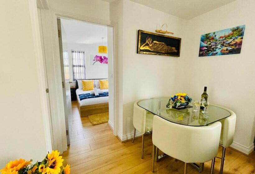 Captains Rest 2 Bedroom Apartment In The Heart Of Brixham