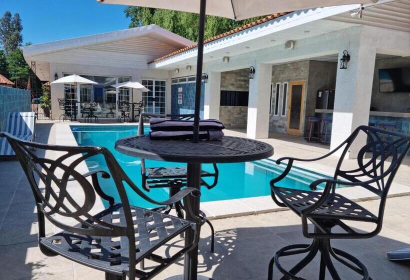 Отель Boutique Grand Cru