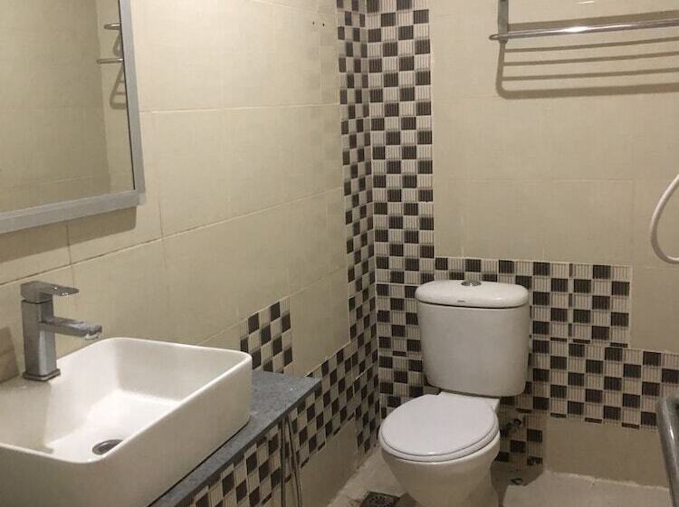 Отель Luxor Empire