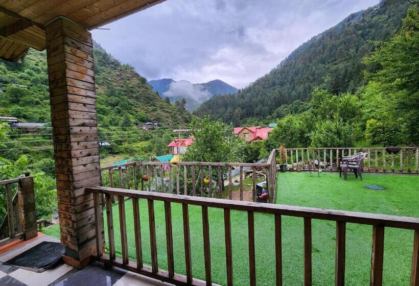 بنسيون Hipostel Tirthan