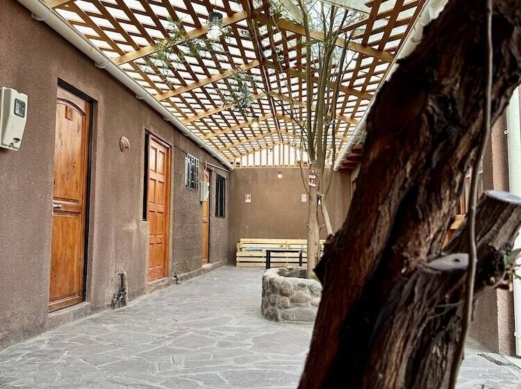 بنسيون Hostal Qachi Chentura
