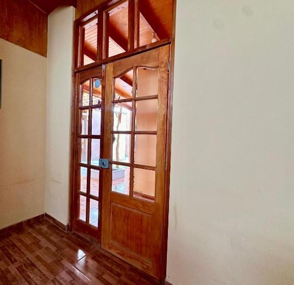 ペンション Hostal Qachi Chentura