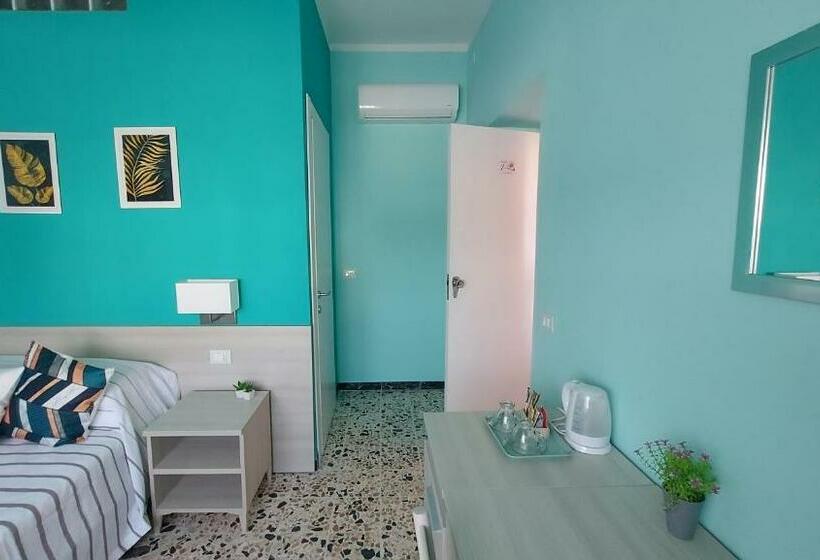 بنسيون La Terrazza Del Sole Guest House
