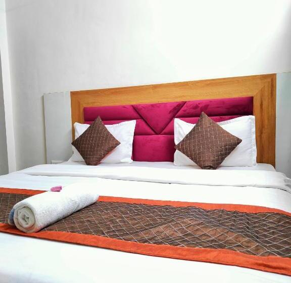 ペンション Raj   Near Railway Station   A Unit Of Raj Guest House