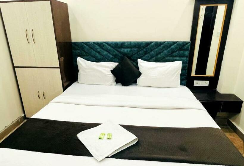 ペンション Raj   Near Railway Station   A Unit Of Raj Guest House