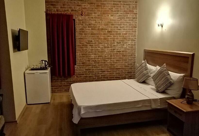 تختخواب و صبحانه Casa Callinos