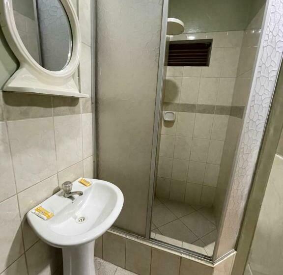 هتل Alojamiento Tahuari