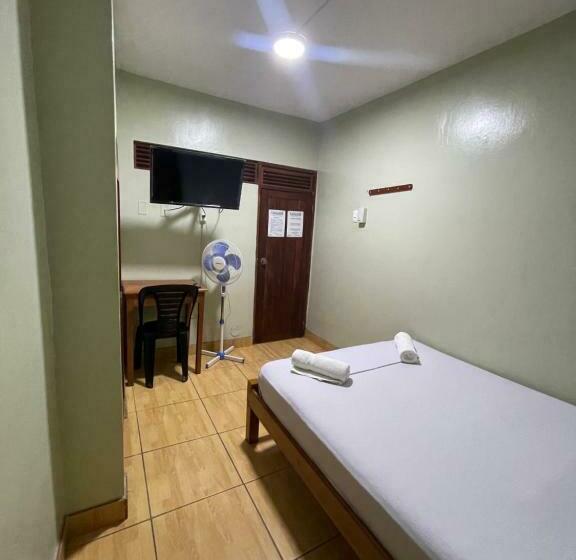 هتل Alojamiento Tahuari