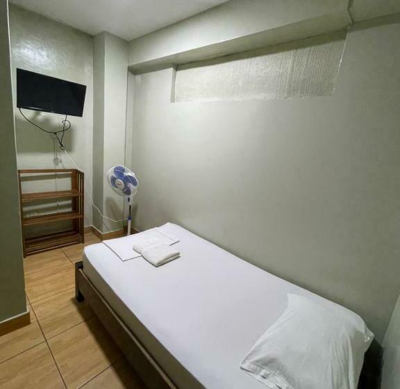 هتل Alojamiento Tahuari