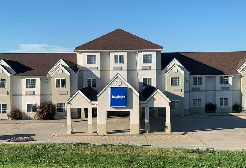 هتل Chadron Inn & Suites