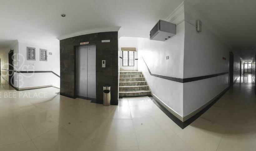 בית מלון כפרי Gee Bee Palace