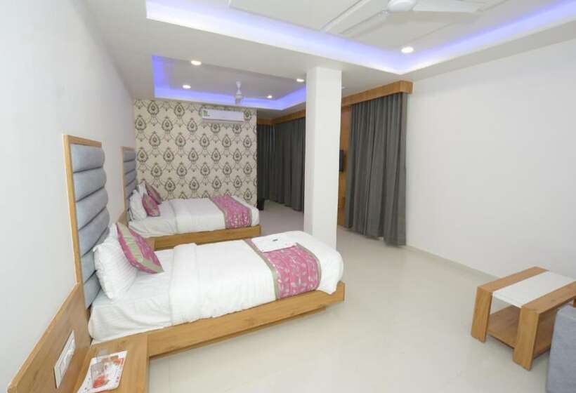 فندق Green Leaf,anand