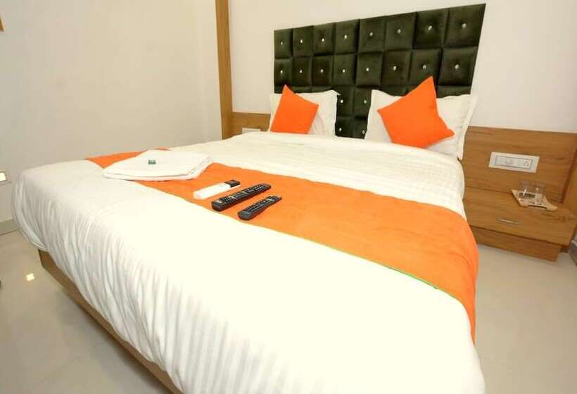 فندق Green Leaf,anand