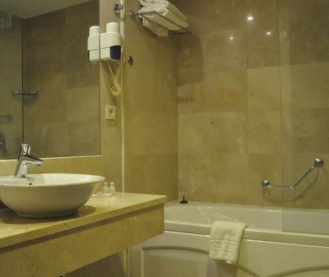 هتل Happy Inn Gebze