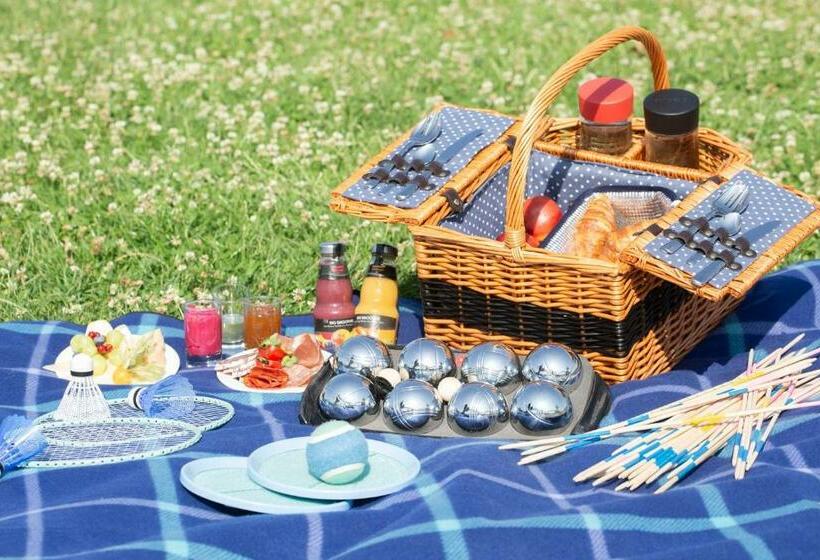 Отель Scandic Frankfurt Hafenpark