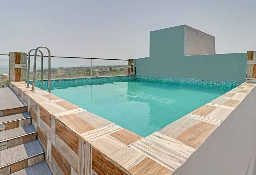 בית מלון כפרי Treebo Seabreeze Comforts