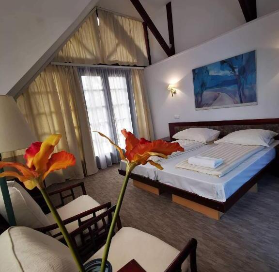 Пансион Imola Garden Vendégház