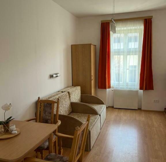 بنسيون Vaskapu Fogadó