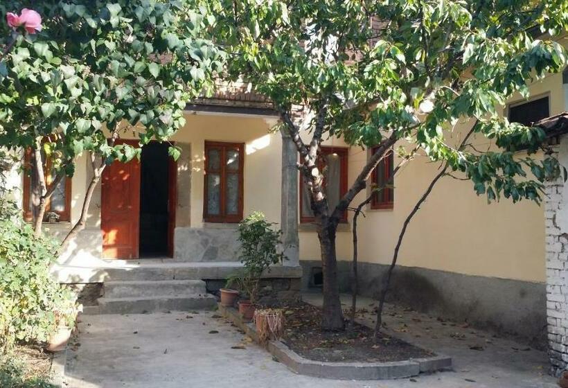 Vila 1926 Hostel