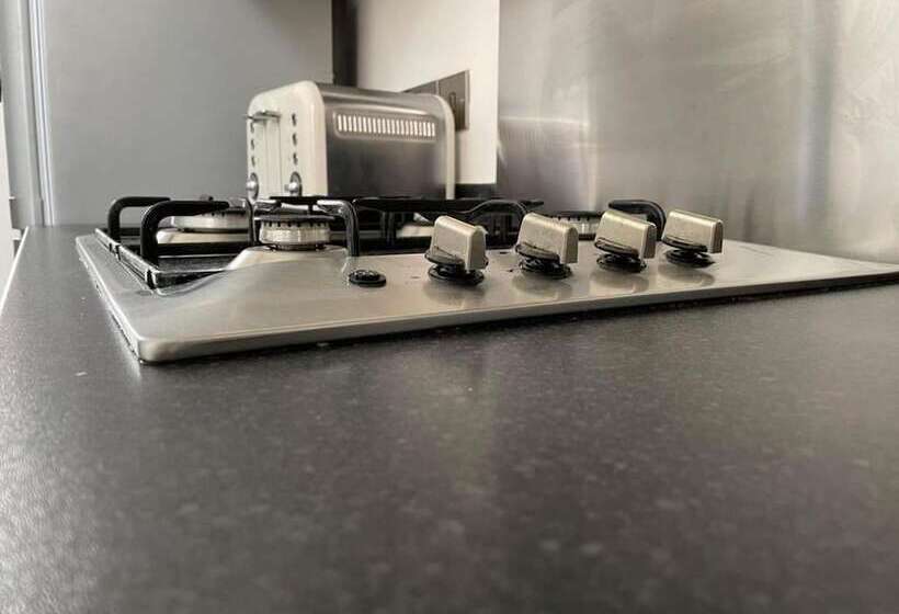 2 Bed Self Contained Apartment Wrexham