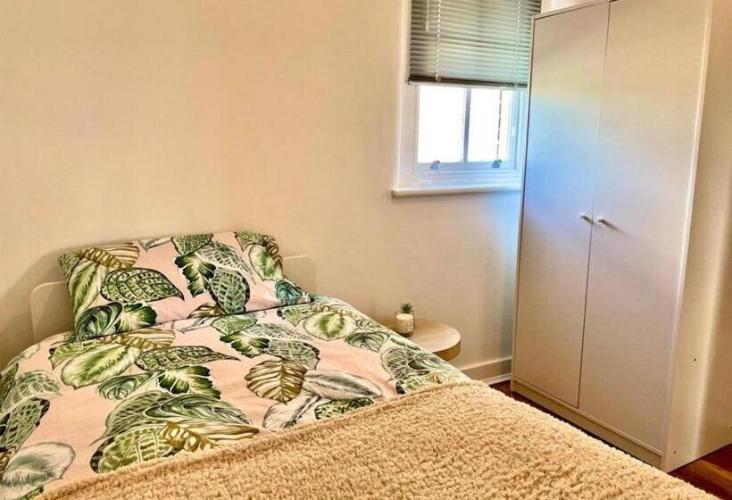 2 Bed Self Contained Apartment Wrexham