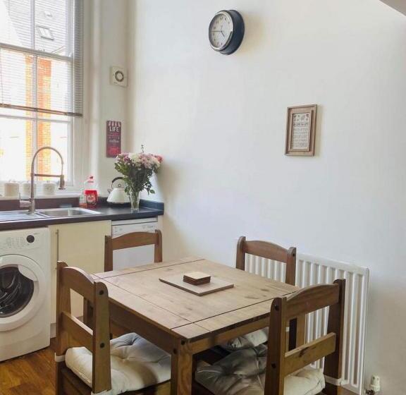 2 Bed Self Contained Apartment Wrexham