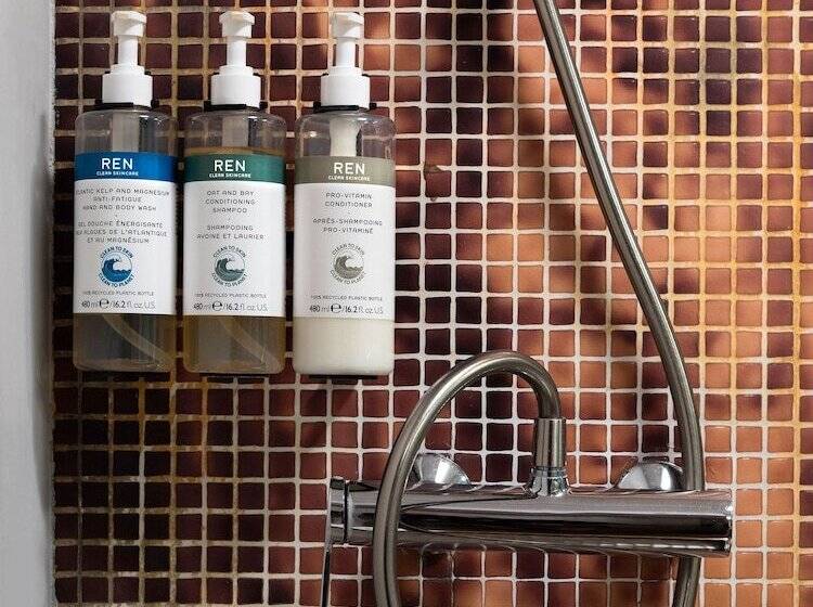 Adore Rooms & Apartments