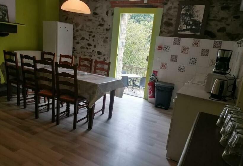 Общежитие Auberge Chez Gabrielle Vallée De Lesponne