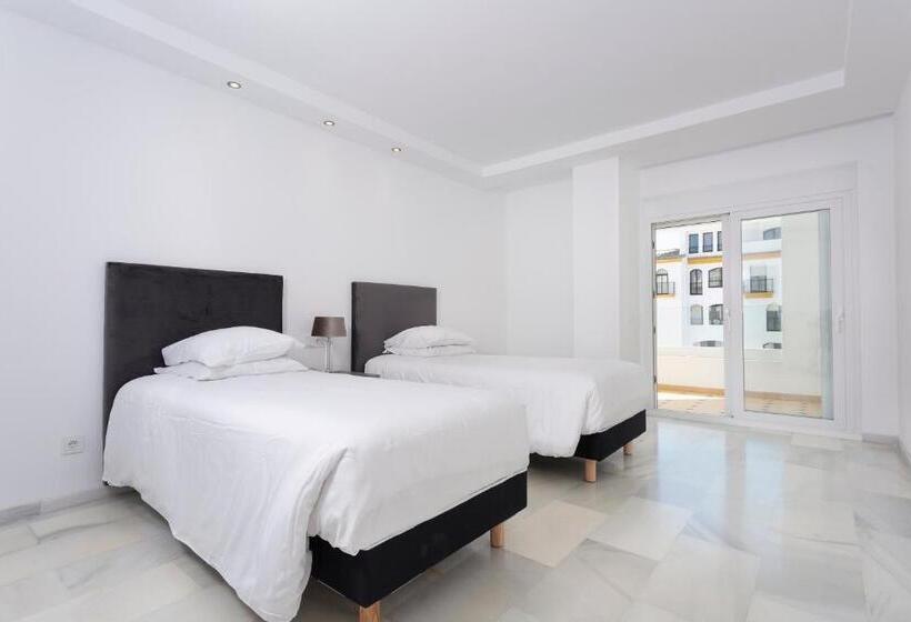 B51 Executive Flats Marbella