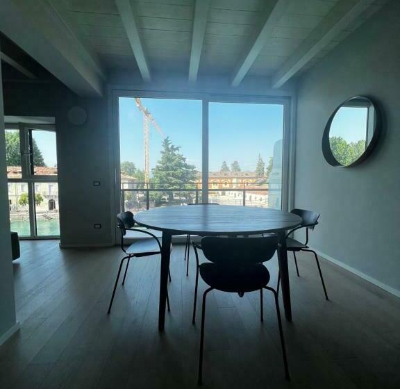 민박 C House Rooms Lake