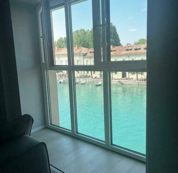 민박 C House Rooms Lake