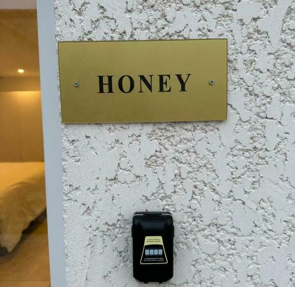 Bed and Breakfast Lovenest Marseille