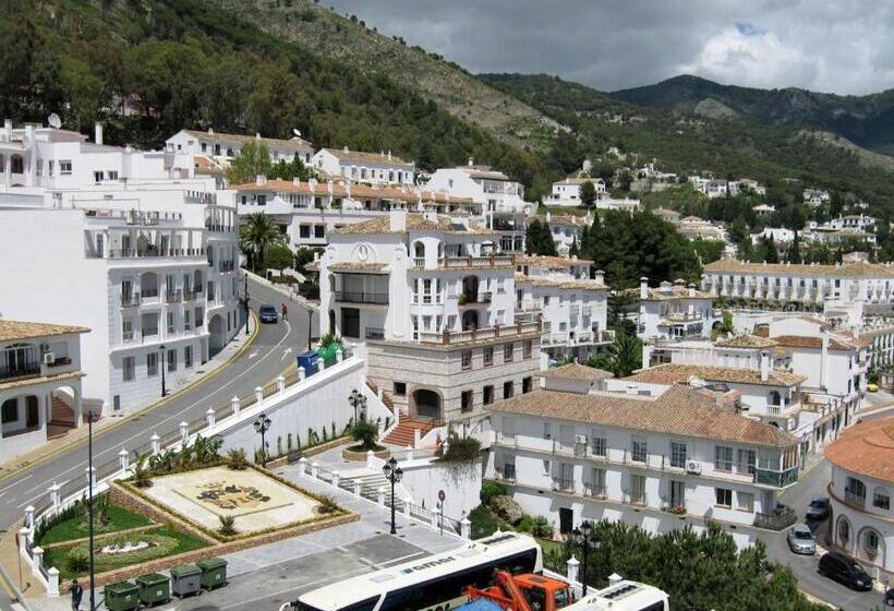 Calahonda Terrace Pueblo Apartment By Ghr Rentals