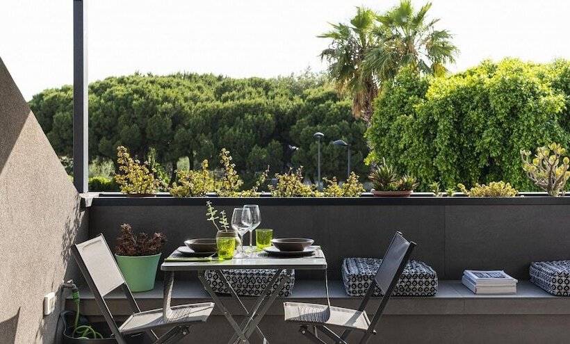 Design Apartment With Terrace By Wonderful Italy