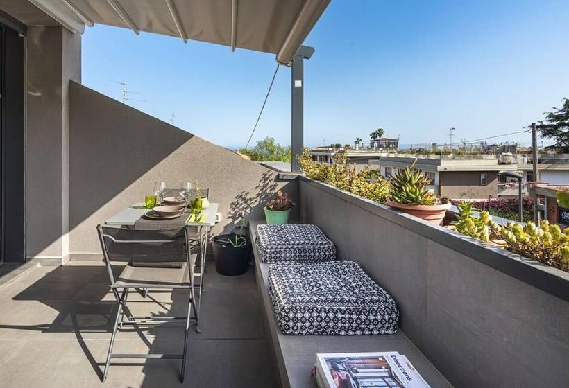 Design Apartment With Terrace By Wonderful Italy