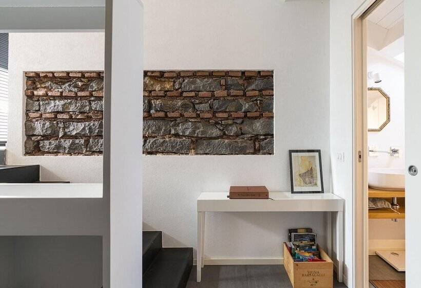 Design Apartment With Terrace By Wonderful Italy