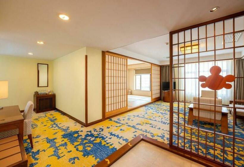 Discoveryland Hotel Dalian